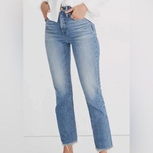 Madewell Light Blue Straight Leg Jeans - the perfect vintage straight jean